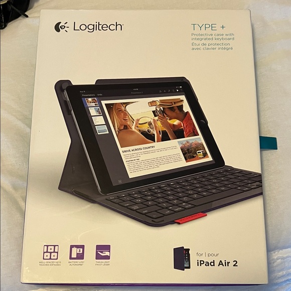 NWOT Logitech Type + IPAD Air 2 integrated keyboard